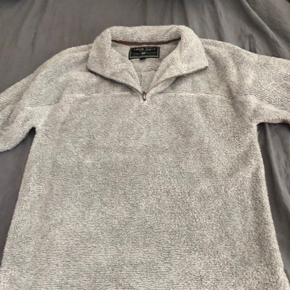 true grit sweater/ sweatshirt